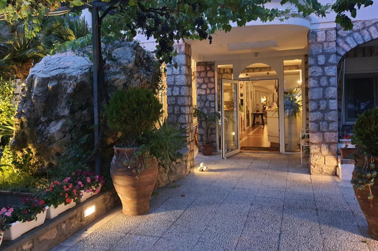 Hotel Nautilus Капри Екстериор снимка